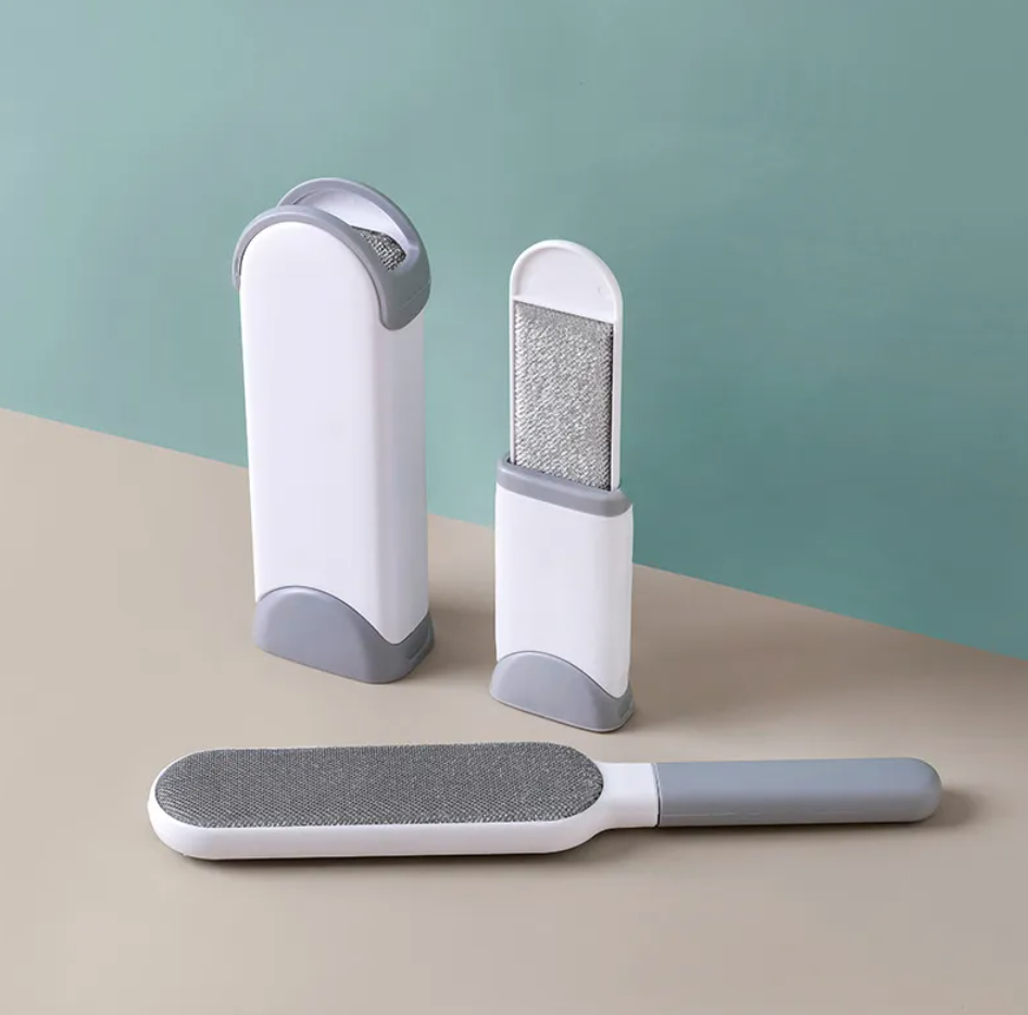 Yumi & Co. Reusable Fur Brush